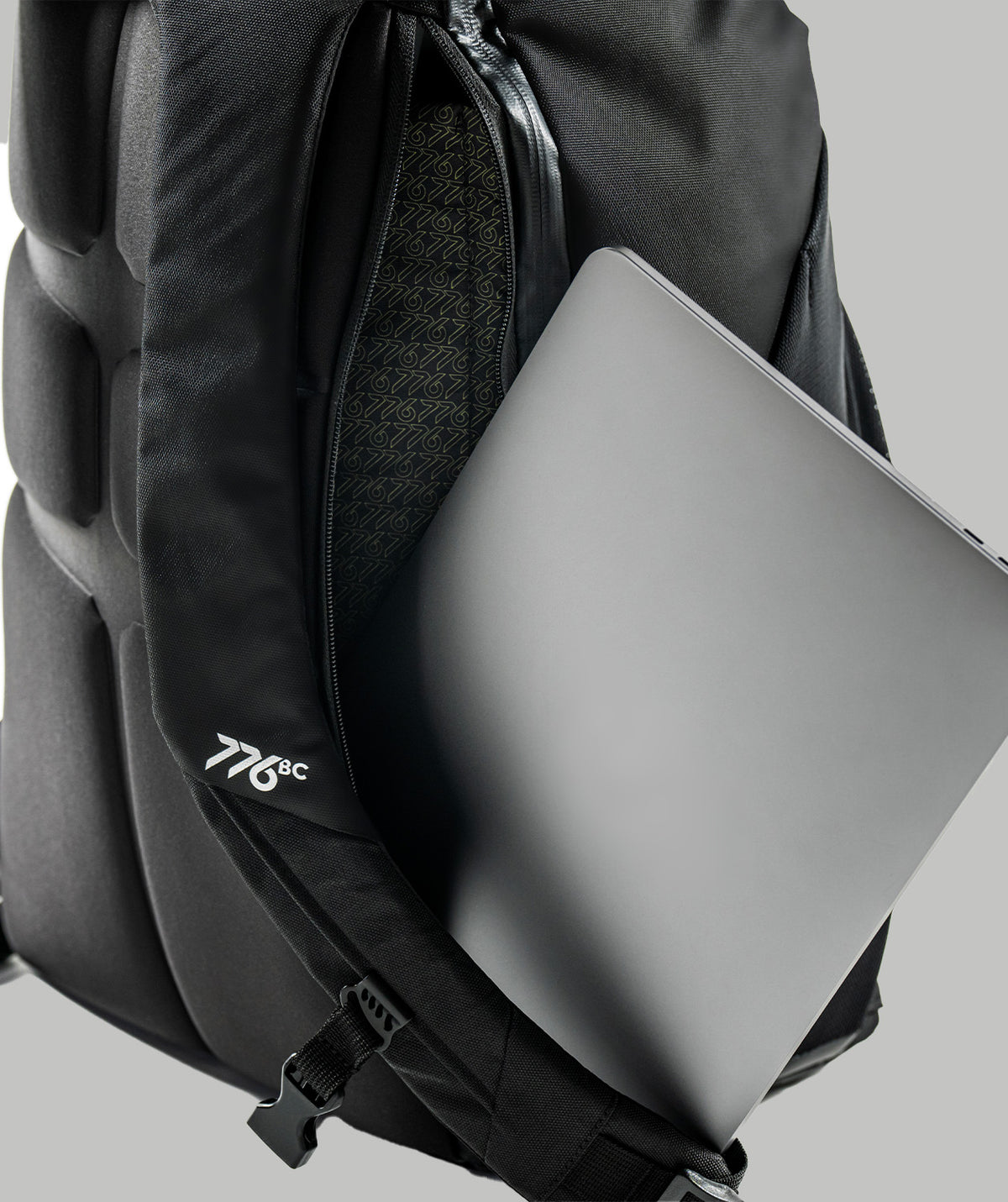 Unisex 776BC Pro Tour Backpack - Dark Navy
